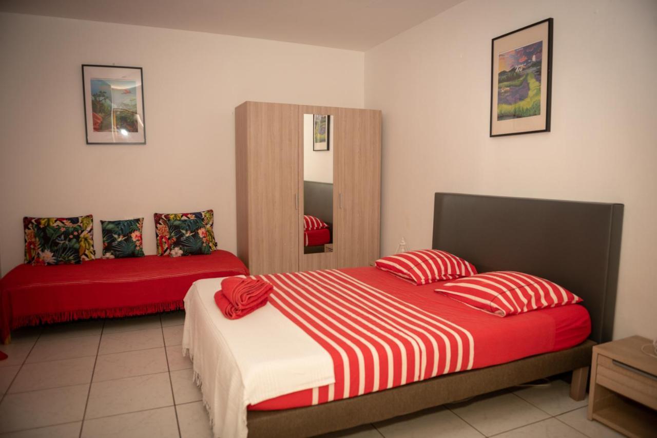 Chambres D'Hotes Du Domaine Des Doudous Saint Pierre Ngoại thất bức ảnh