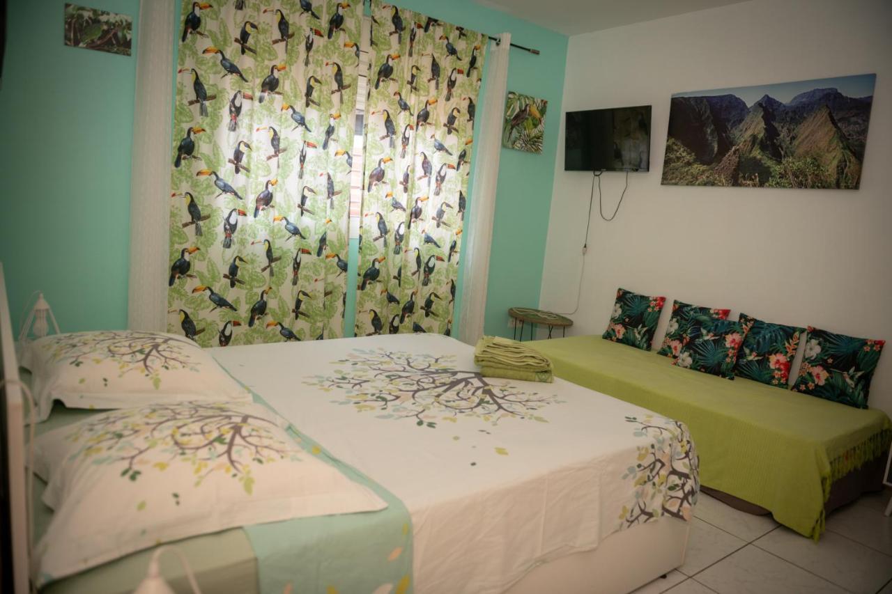 Chambres D'Hotes Du Domaine Des Doudous Saint Pierre Ngoại thất bức ảnh